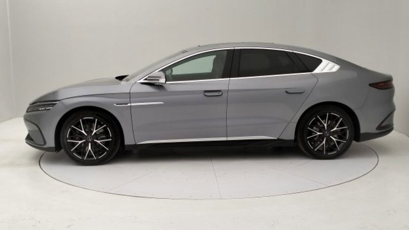 Byd Han usata a Torino (2)