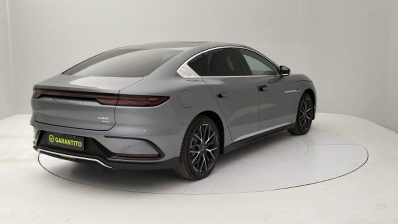 Byd Han usata a Torino (5)