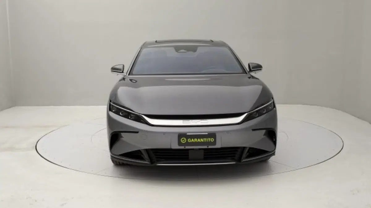 Byd Han usata a Torino (8)