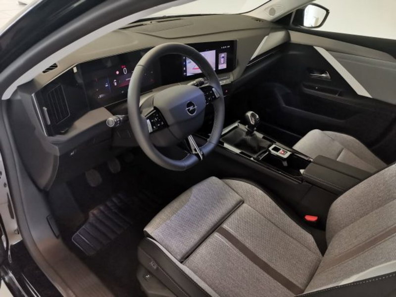 Opel Astra nuova a Torino (18)