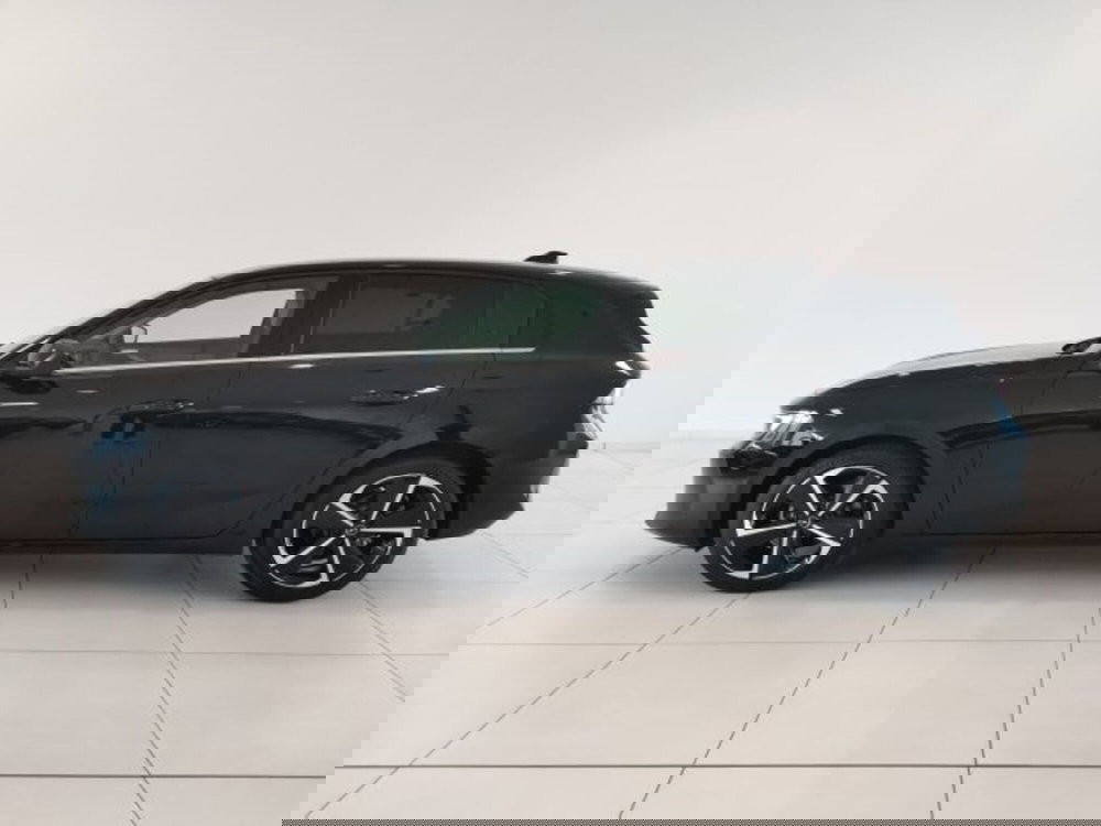 Opel Astra nuova a Torino (2)