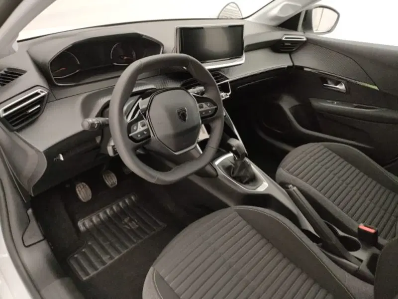 Peugeot 208 nuova a Torino (10)