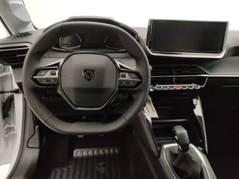 Peugeot 208 nuova a Torino (12)