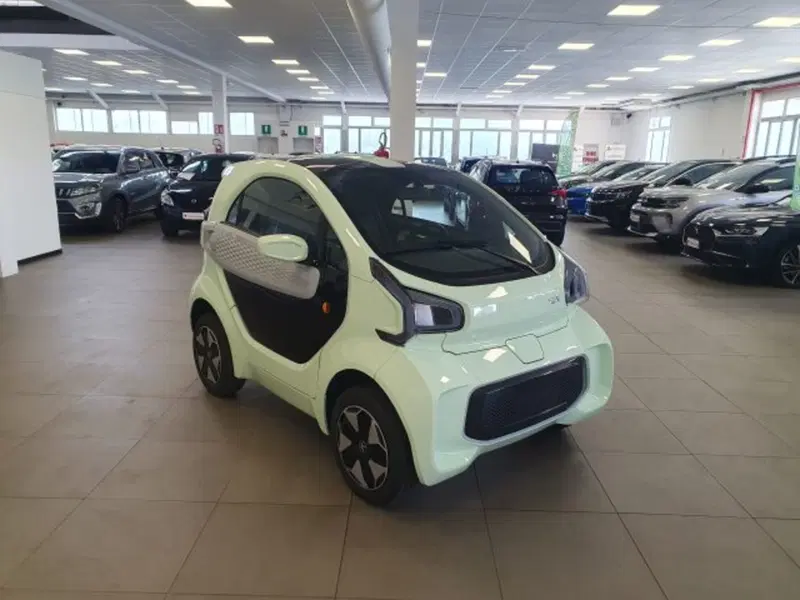 Xev XEV YoYo nuova a Torino (7)