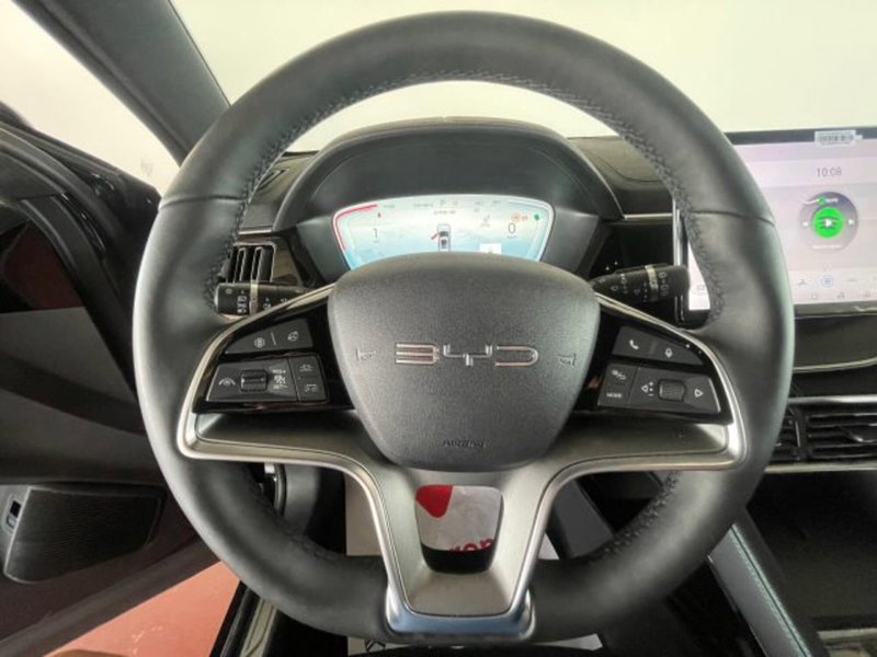 Byd Seal U  nuova a Torino (14)