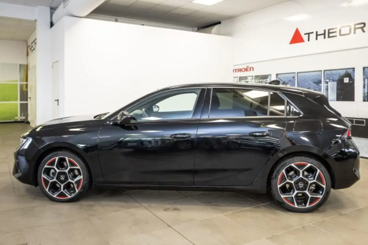 Opel Astra usata a Torino (2)