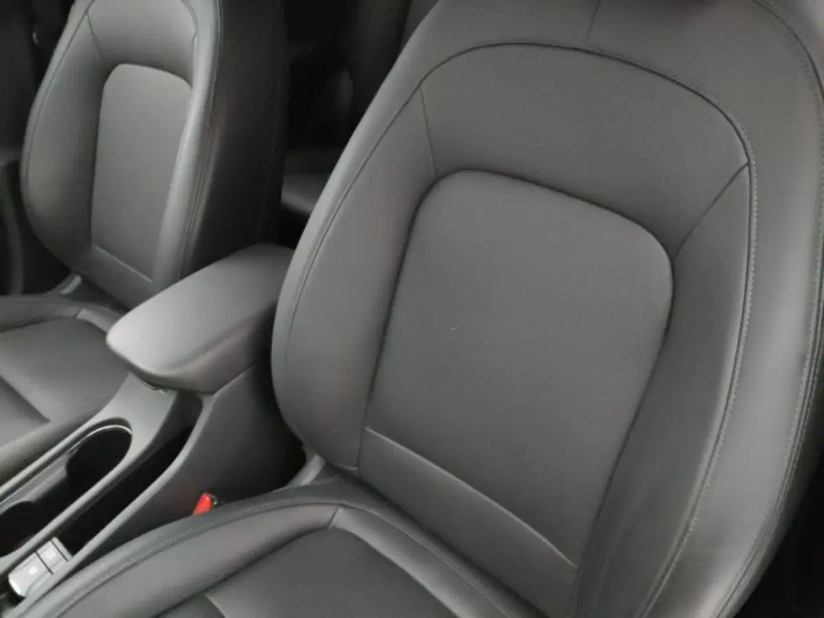 Hyundai Kona usata a Torino (11)