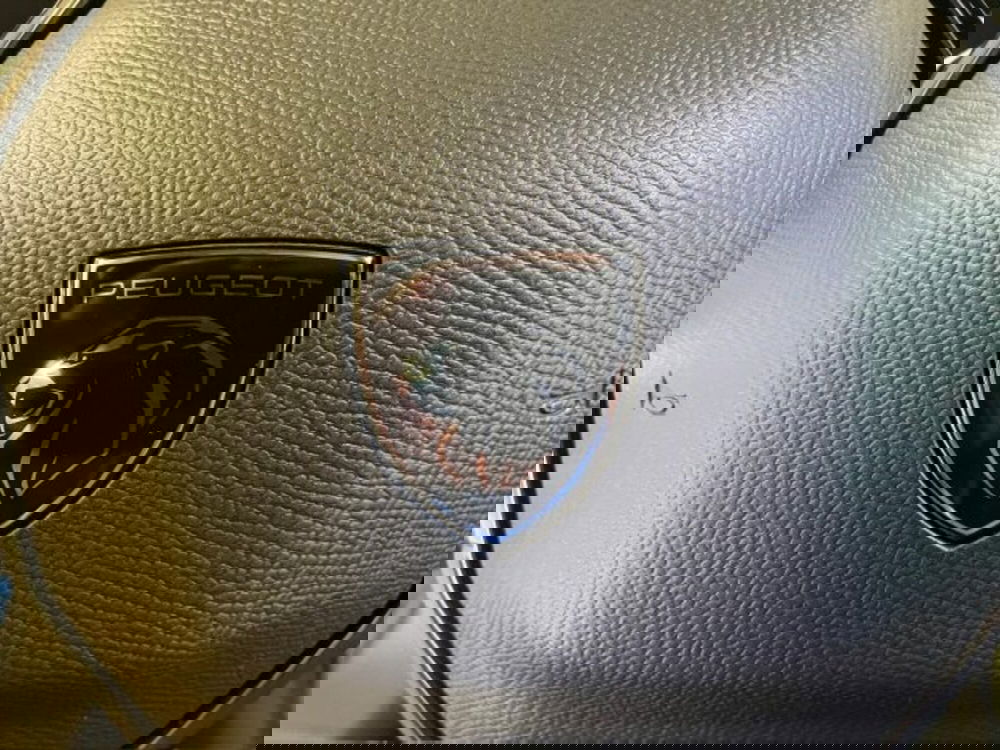 Peugeot 2008 nuova a Torino (19)