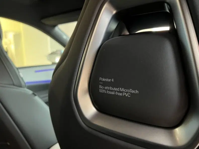 Polestar Polestar 4 nuova a Modena (13)