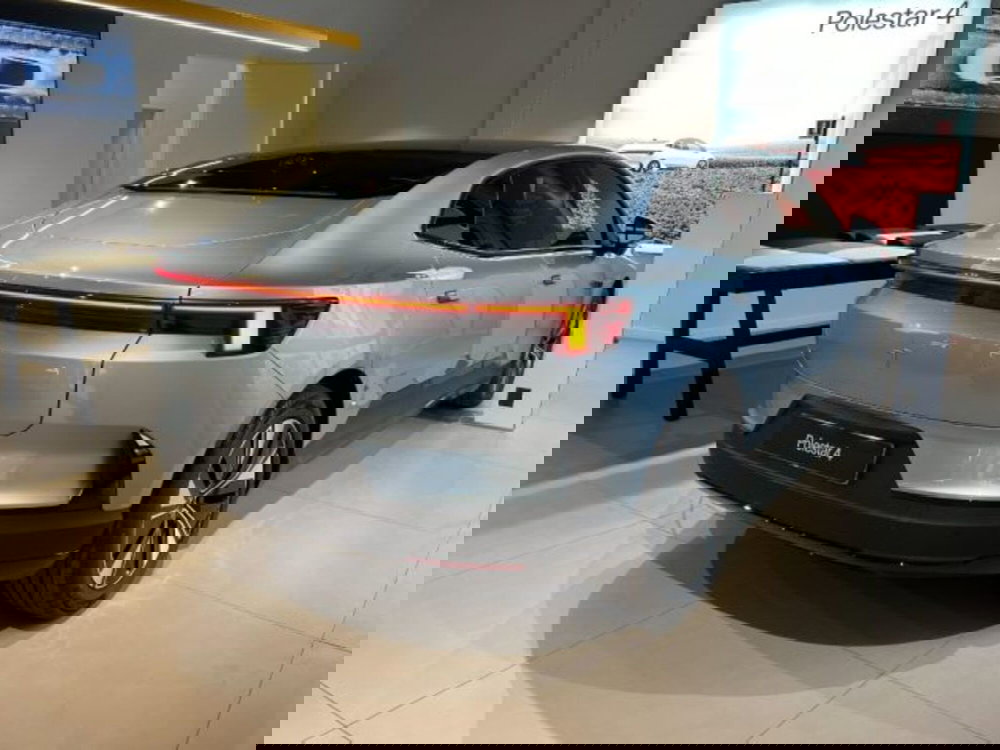 Polestar Polestar 4 nuova a Modena (5)