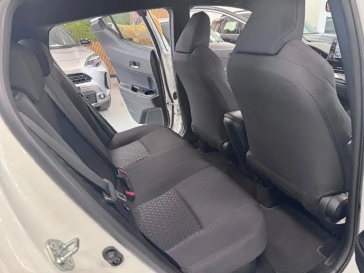 Toyota Toyota C-HR usata a Prato (10)