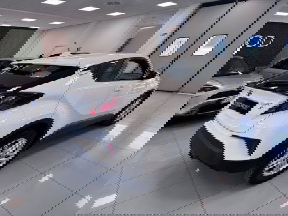 Toyota Toyota C-HR usata a Prato (4)