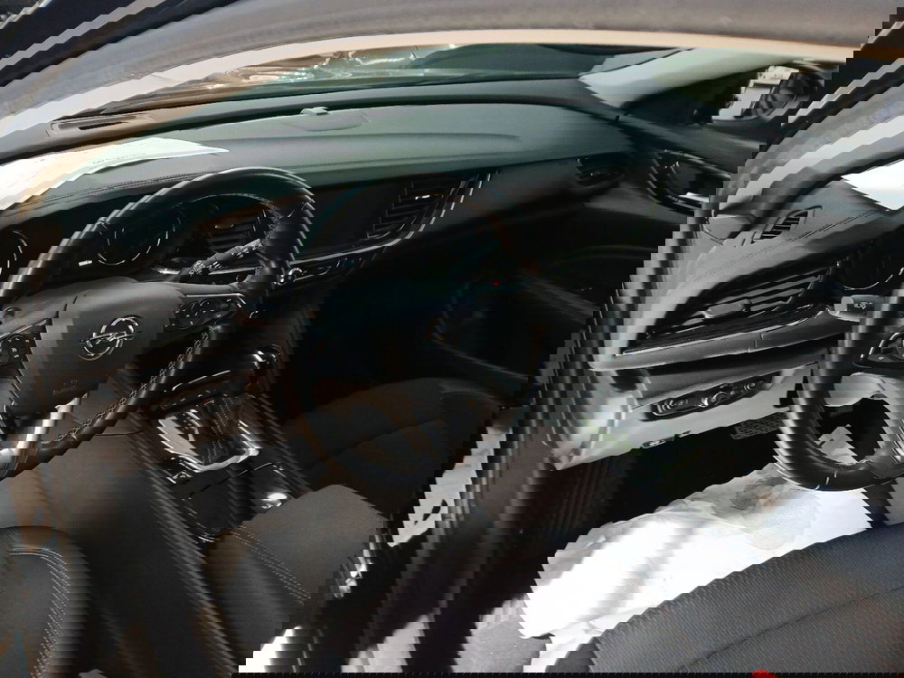 Opel Insignia Station Wagon usata a Lecce (14)