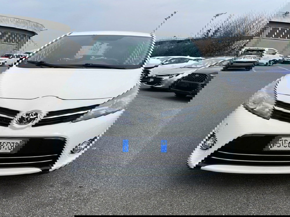 Toyota Verso usata a Piacenza (2)