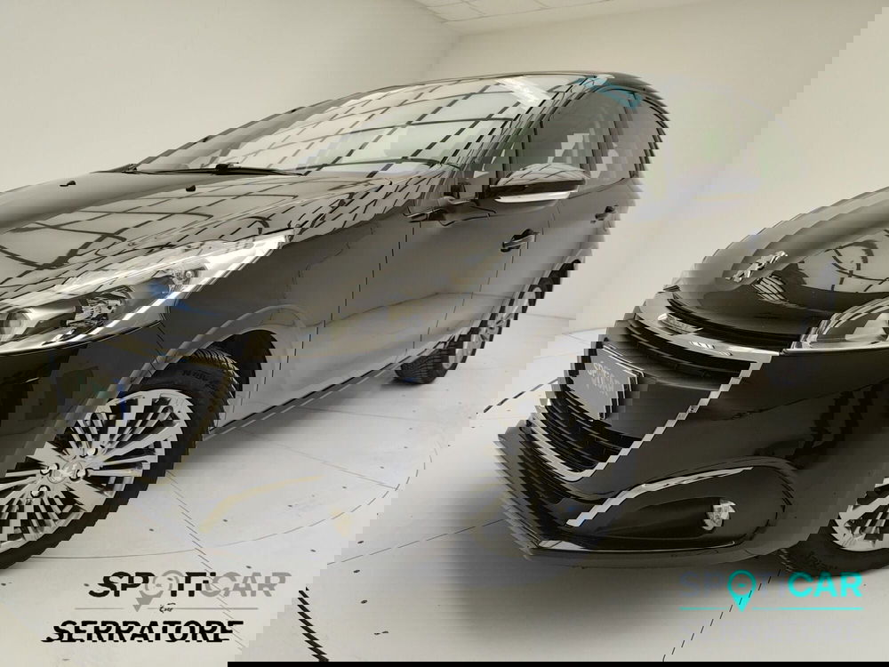 Peugeot 208 usata a Como