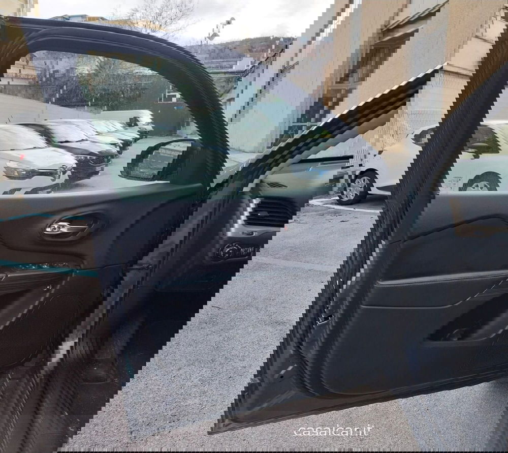 Jeep Cherokee usata a Salerno (10)