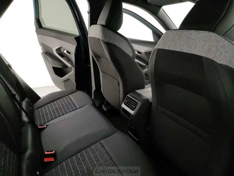 Peugeot 3008 nuova a Caserta (10)