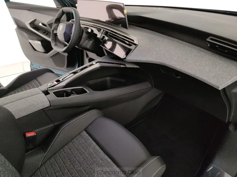 Peugeot 3008 nuova a Caserta (12)
