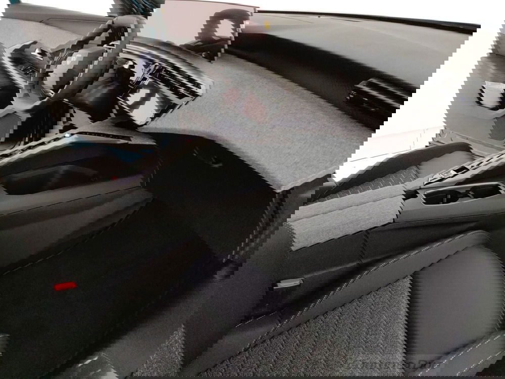 Peugeot 3008 nuova a Caserta (12)