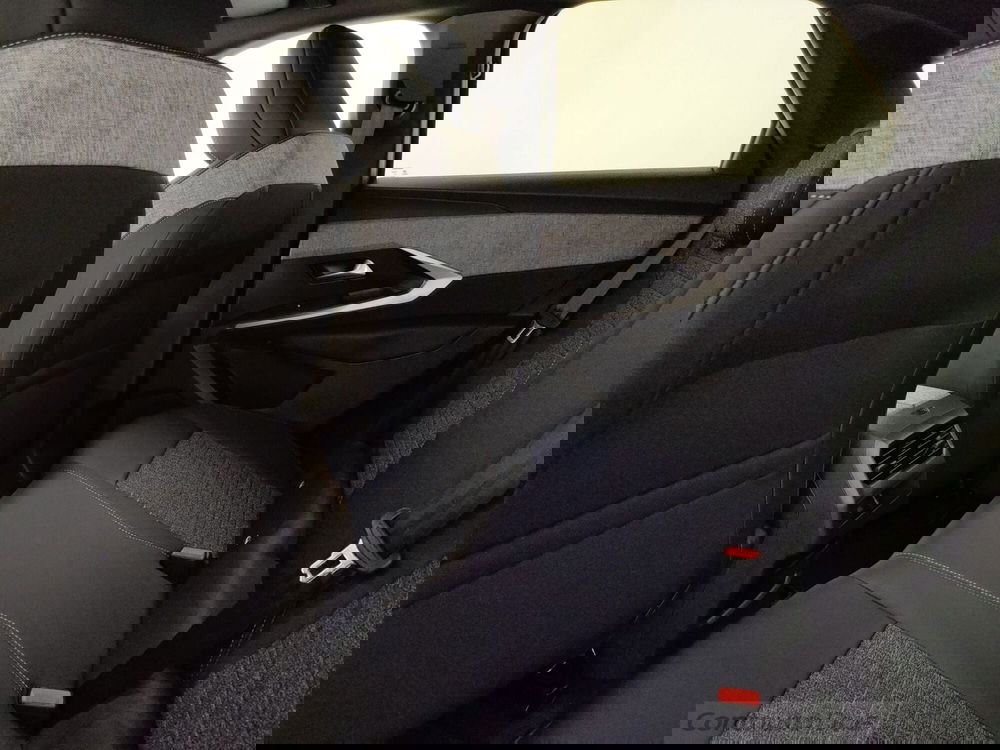 Peugeot 3008 nuova a Caserta (15)