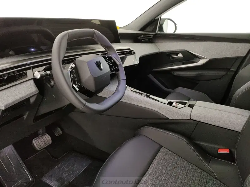 Peugeot 3008 nuova a Caserta (18)