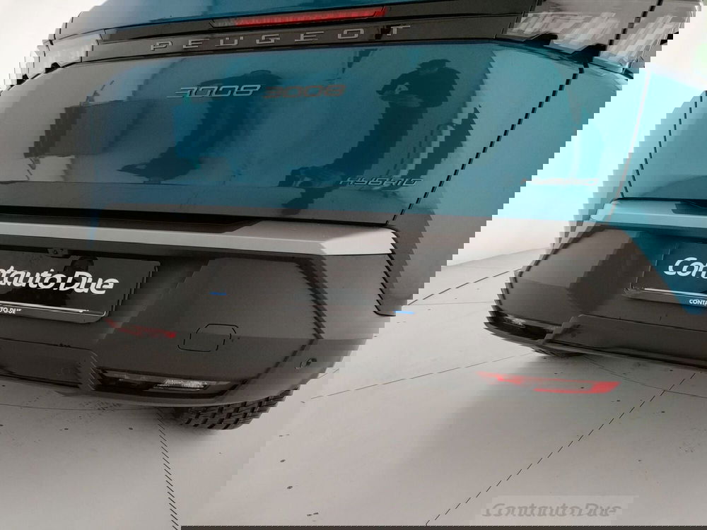 Peugeot 3008 nuova a Caserta (9)