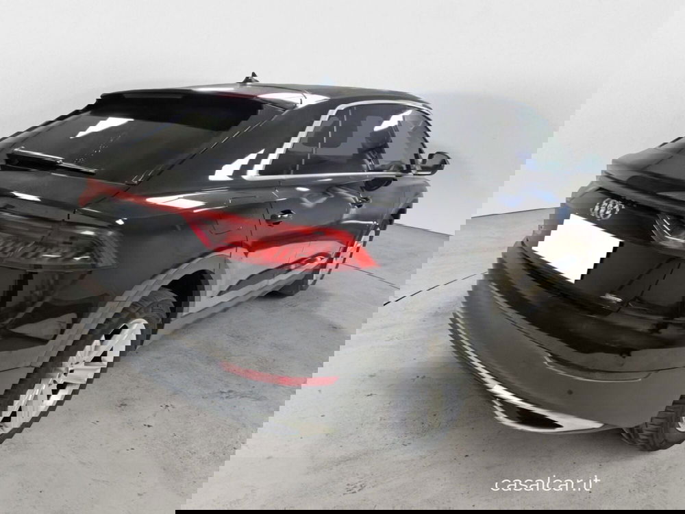 Audi Q8 usata a Salerno (3)