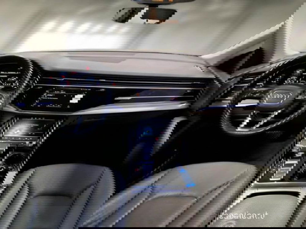 Audi Q8 usata a Salerno (9)