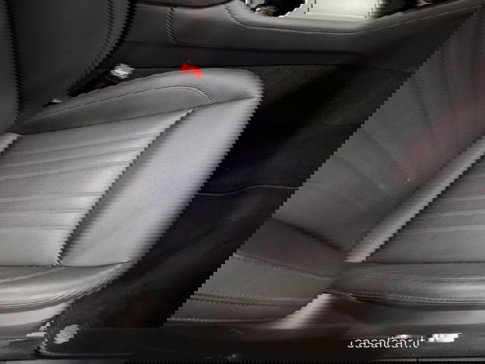 Maserati Grecale usata a Salerno (15)