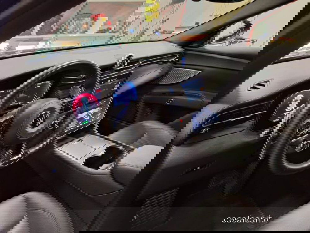 Maserati Grecale usata a Salerno (9)