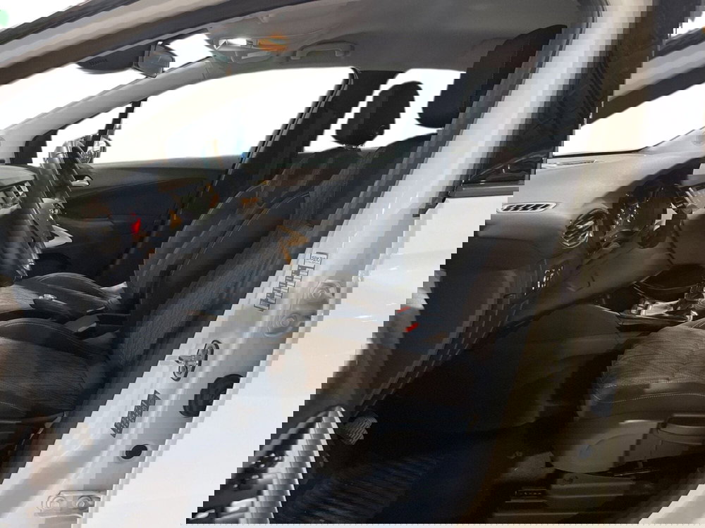 Opel Crossland X usata a Torino (10)