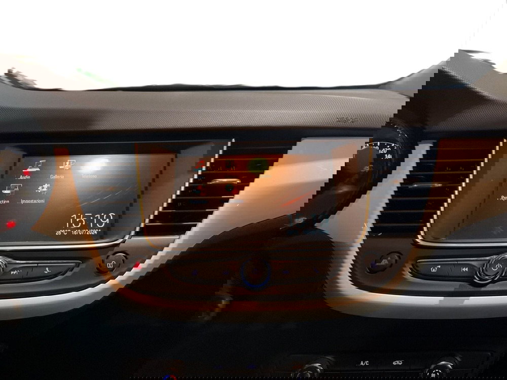 Opel Crossland X usata a Torino (14)