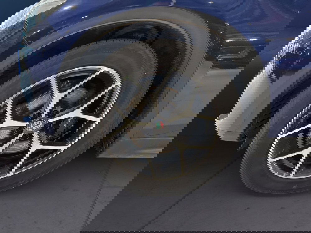 Alfa Romeo Stelvio usata a Torino (5)