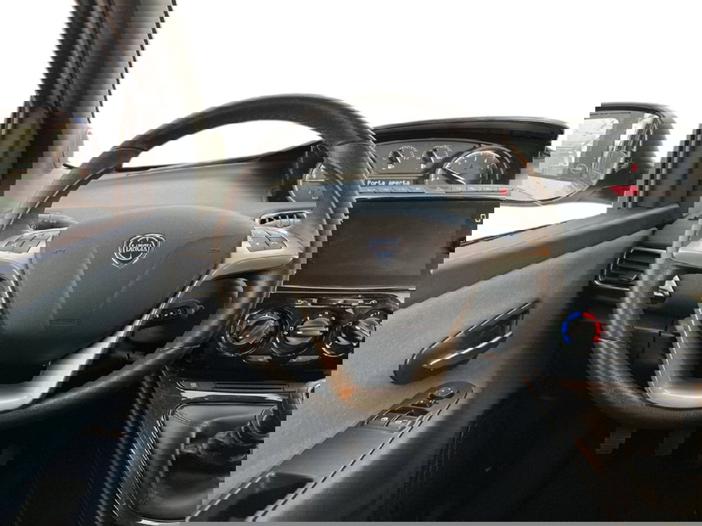 Lancia Ypsilon usata a Torino (11)