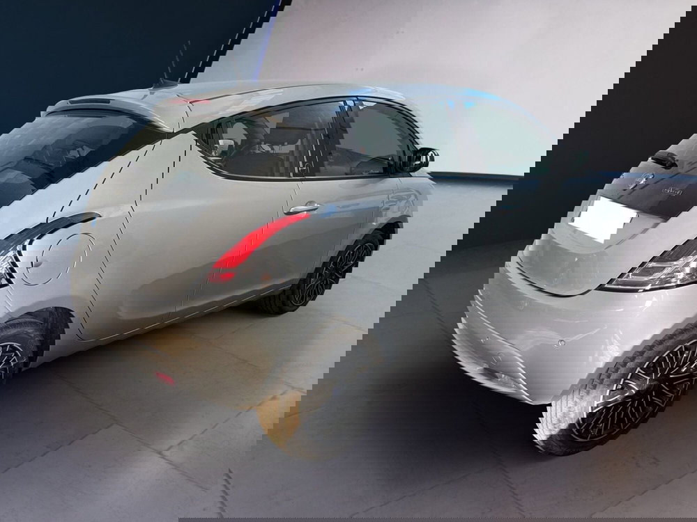 Lancia Ypsilon usata a Torino (4)