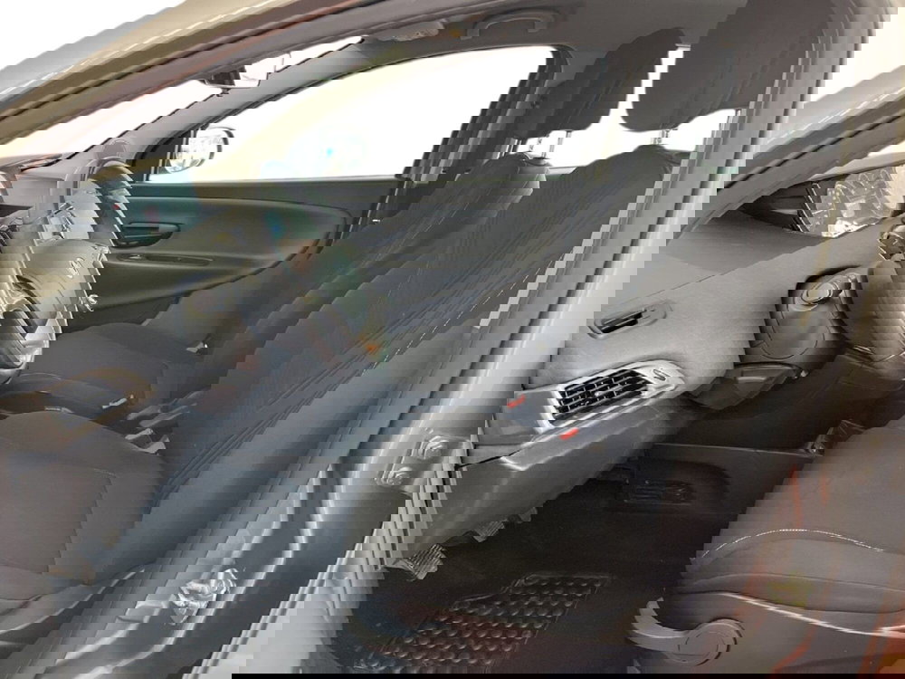 Lancia Ypsilon usata a Torino (9)