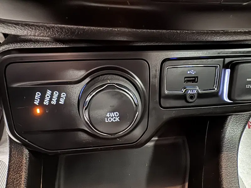 Jeep Renegade usata a Prato (13)