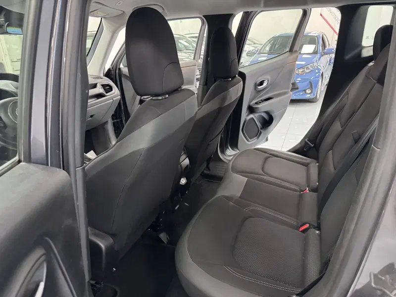 Jeep Renegade usata a Prato (9)