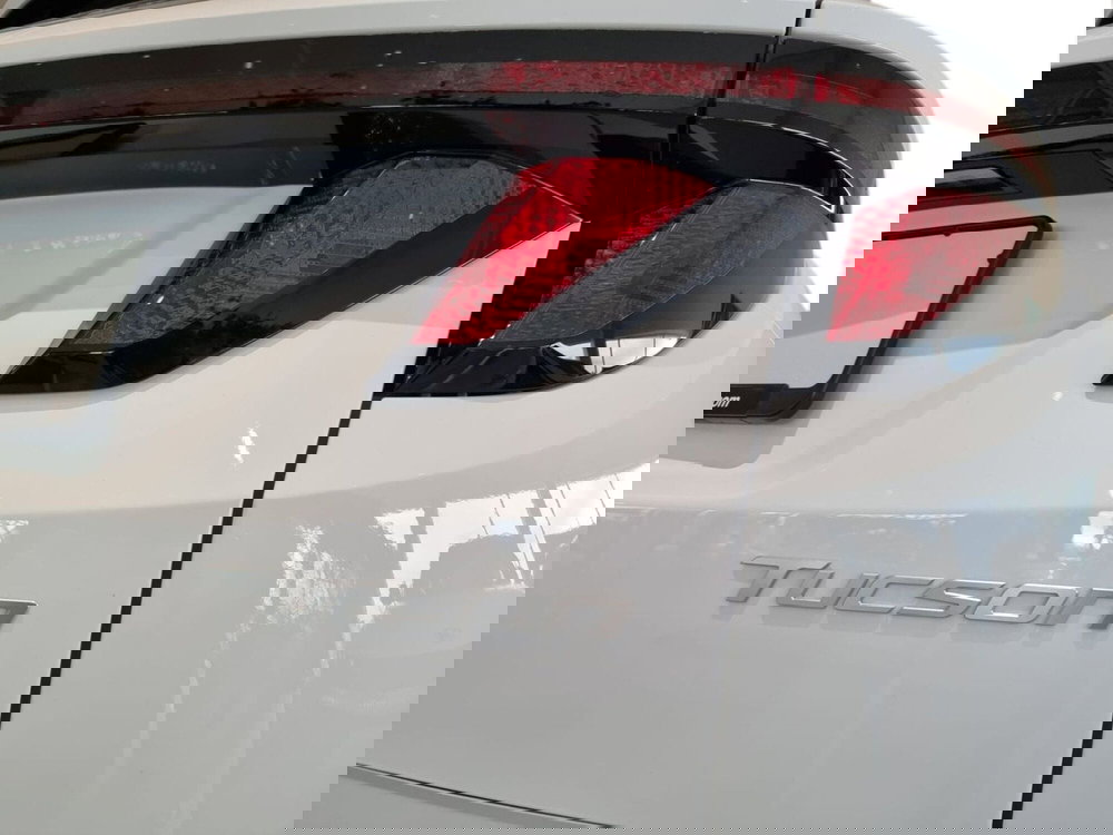 Hyundai Tucson nuova a Pistoia (5)