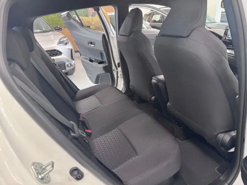 Toyota Toyota C-HR usata a Prato (10)