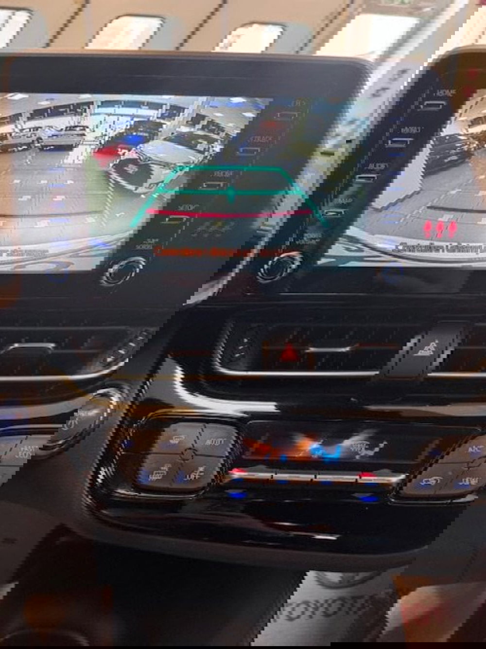 Toyota Toyota C-HR usata a Prato (11)