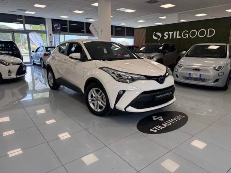 Toyota Toyota C-HR usata a Prato (3)