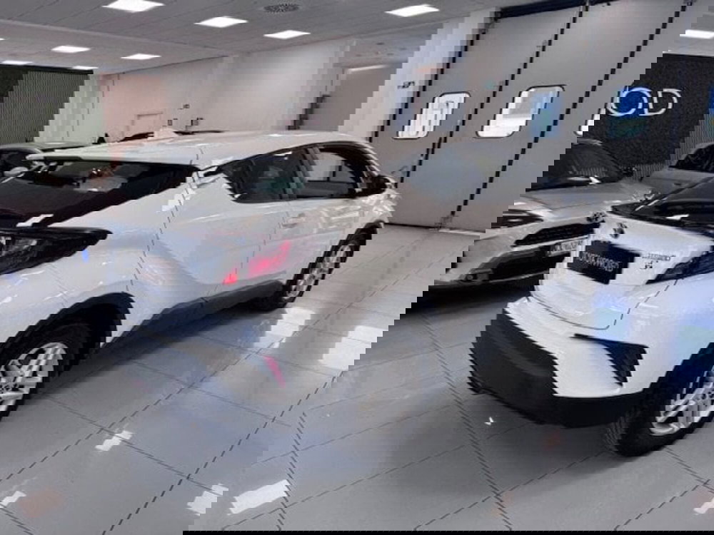 Toyota Toyota C-HR usata a Prato (4)