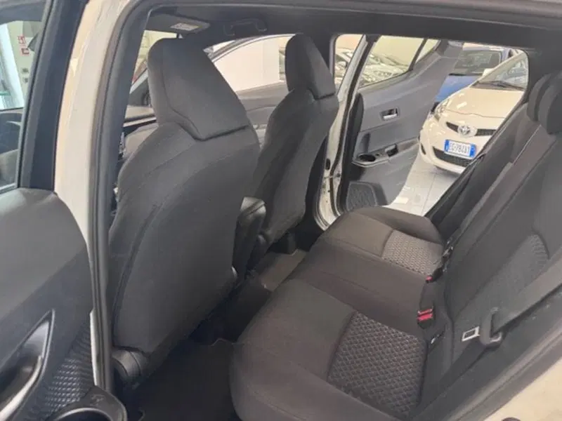 Toyota Toyota C-HR usata a Prato (9)