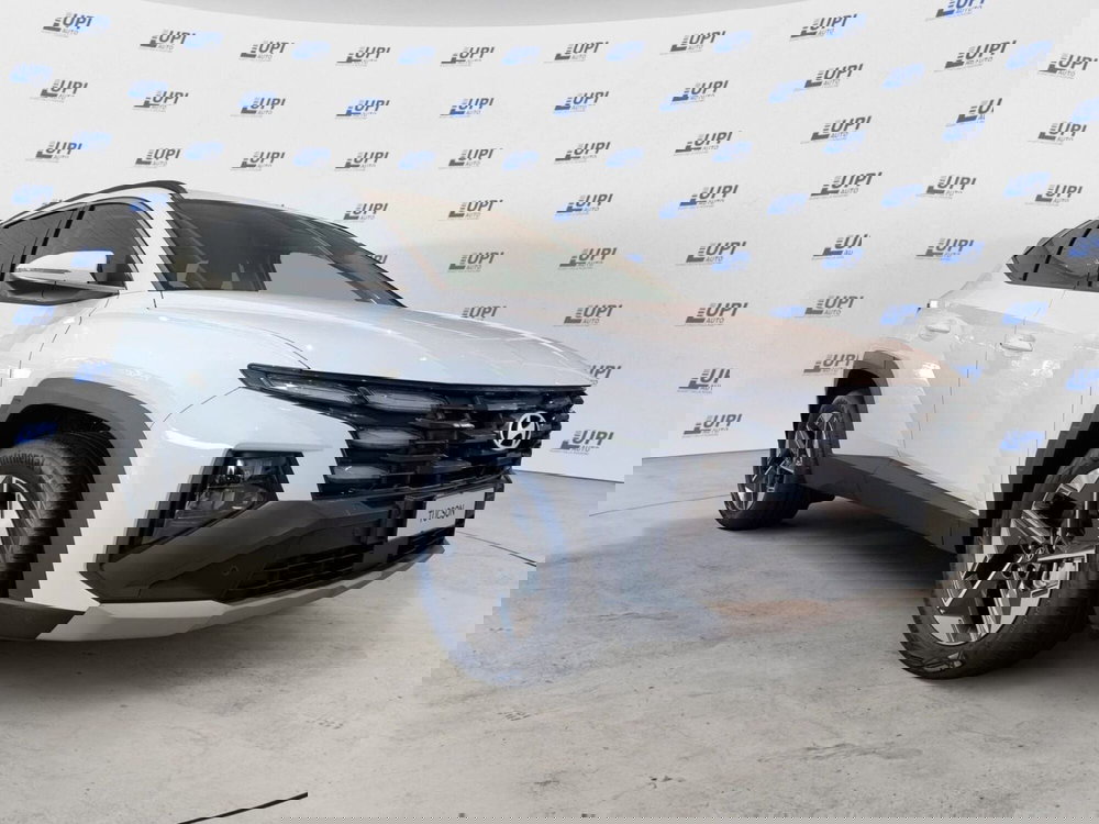 Hyundai Tucson nuova a Pistoia (3)