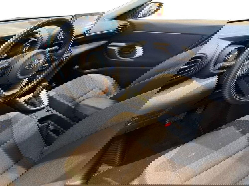Toyota Yaris Cross usata a Vicenza (8)