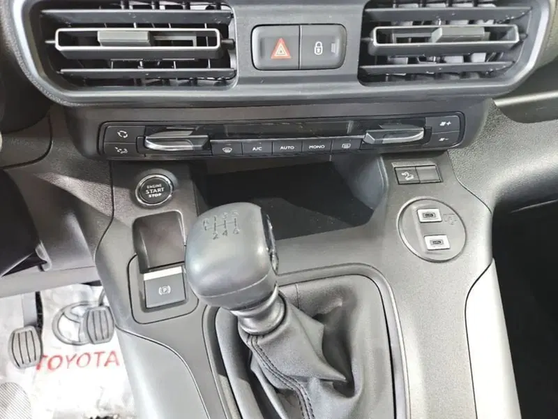 Toyota Proace City Verso nuova a Vicenza (13)