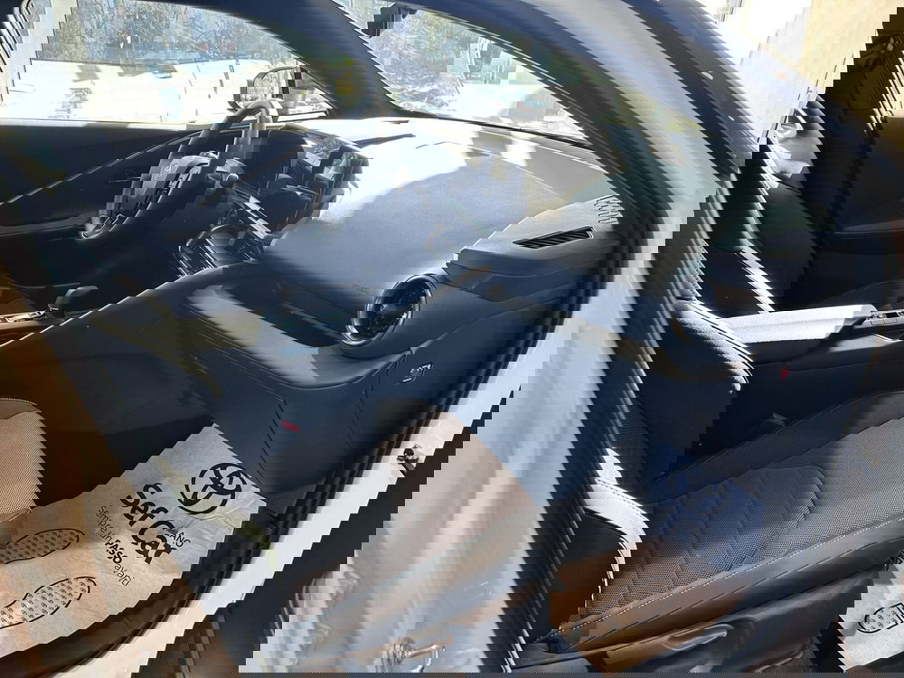 Toyota Toyota C-HR nuova a Milano (11)