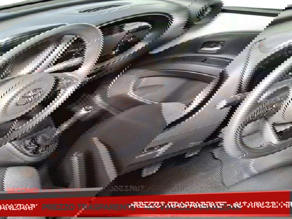 Toyota Aygo X usata a Roma (13)