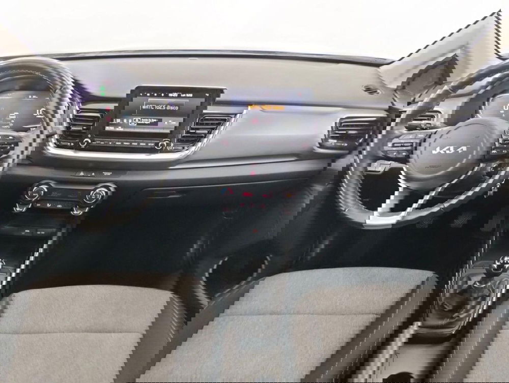 Kia Stonic usata a Como (4)